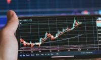 刘强东送外卖后请骑手吃饭 讲话全文公布
